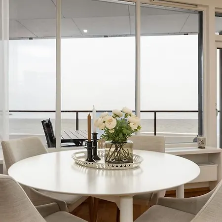Amazing Sea Views - W207 *
